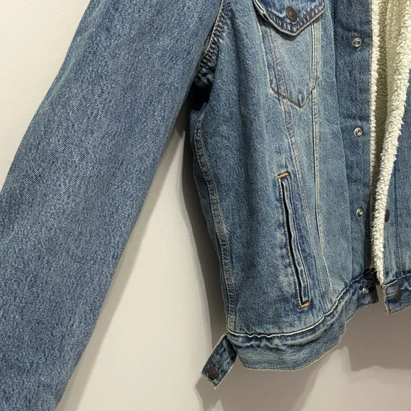 Levi's Blue Denim Sherpa Collar Jacket - Picture 6 of 6